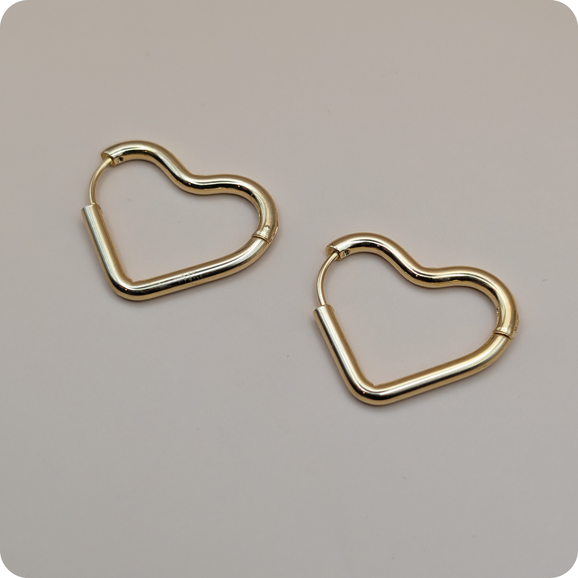 Boucles d'oreilles grand cœur plaquées or 14 carats