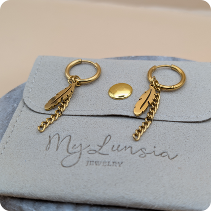 Boucles d'oreilles plumes plaquées or 14 carats