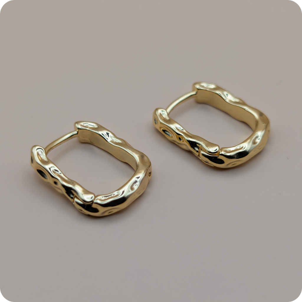 Boucles d'oreilles torsadées plaquées or 14 carats