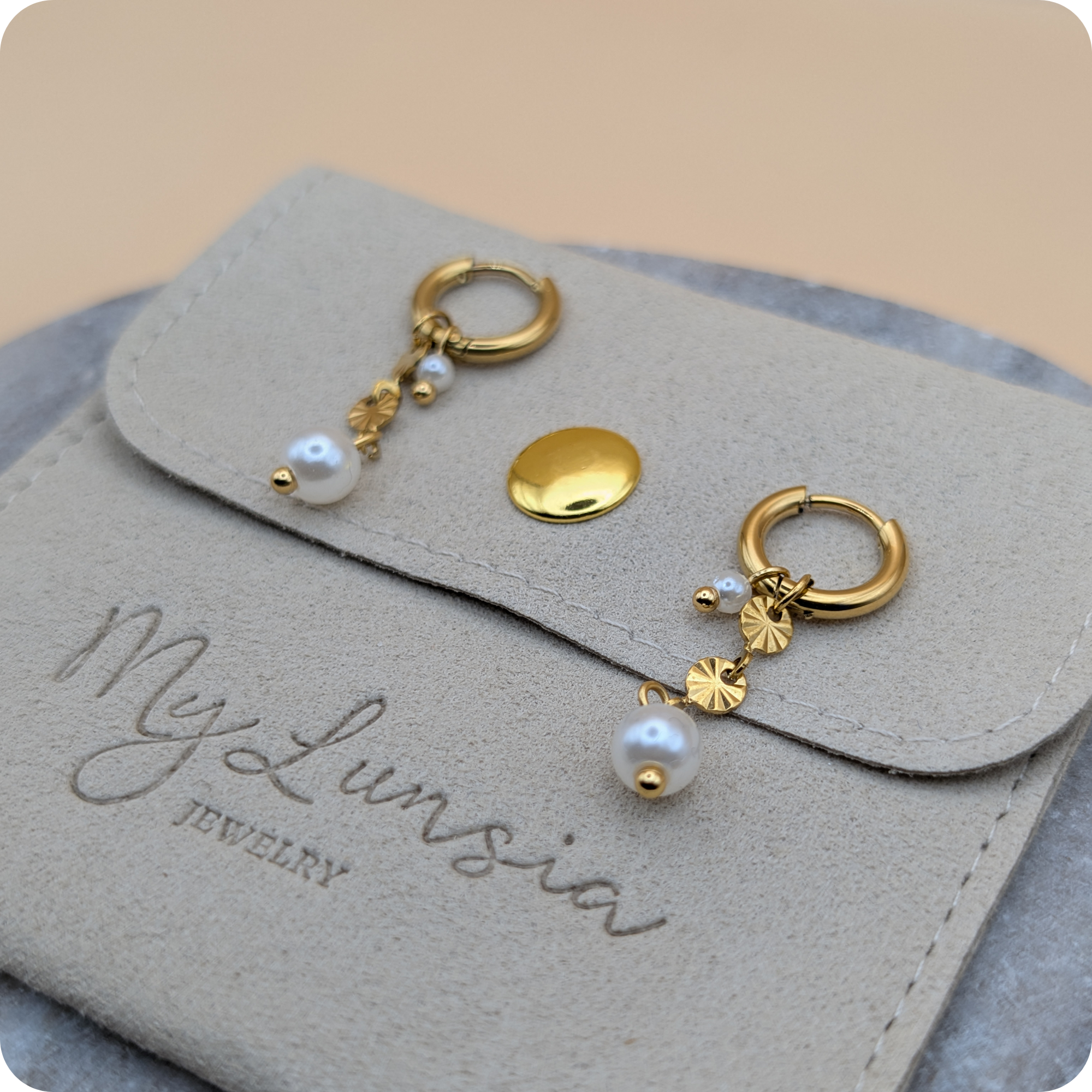 14k Gold plated parel oorbellen