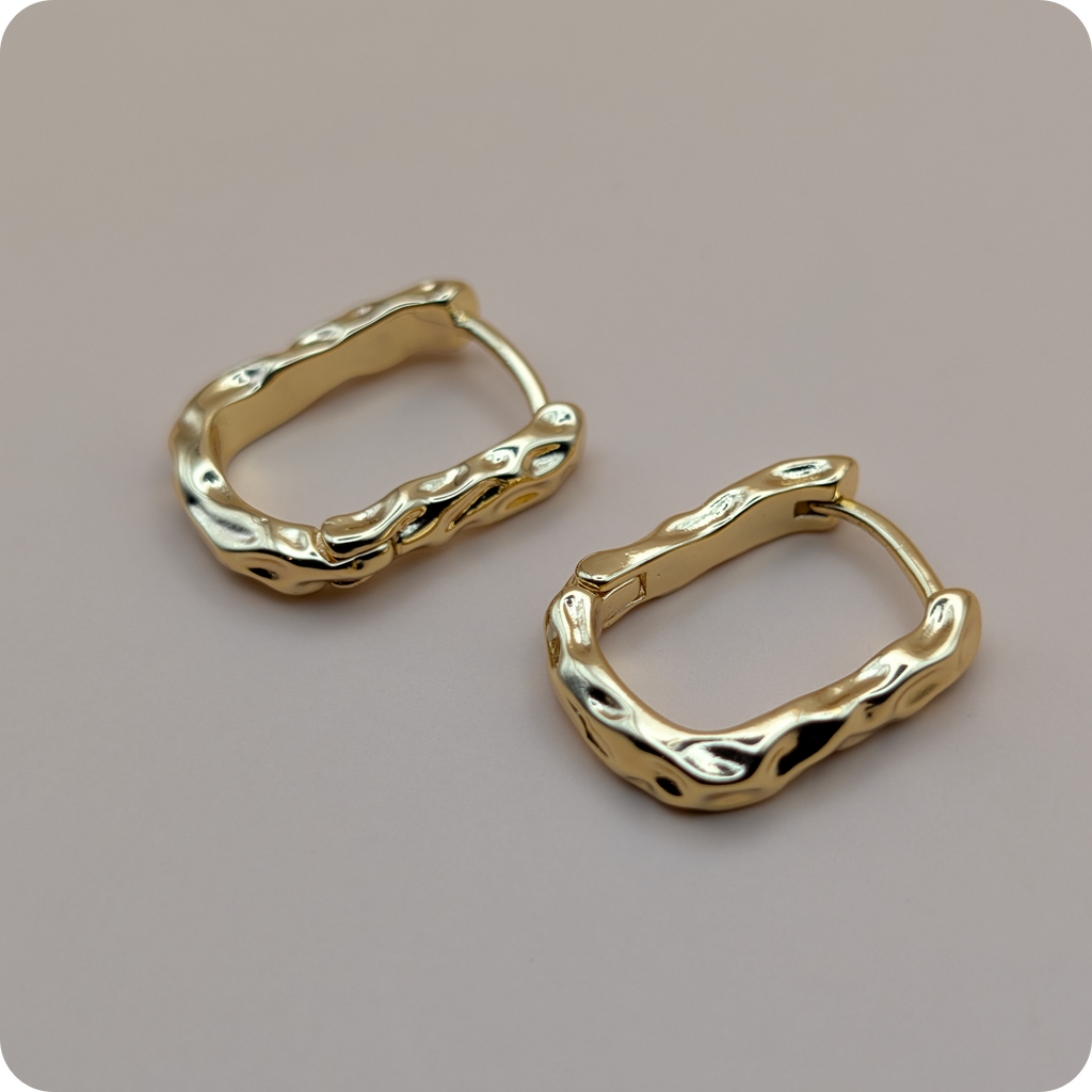 Boucles d'oreilles torsadées plaquées or 14 carats