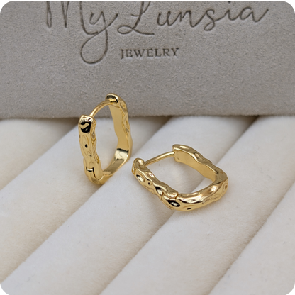 Boucles d'oreilles torsadées plaquées or 14 carats