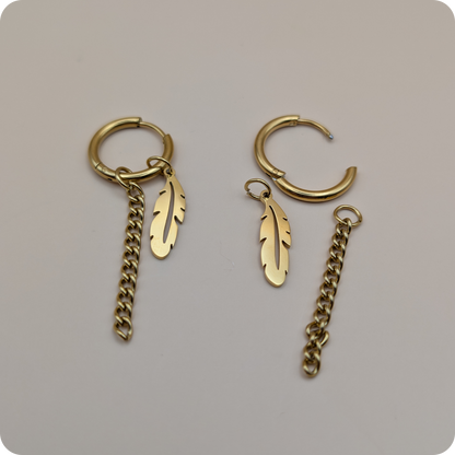 Boucles d'oreilles plumes plaquées or 14 carats