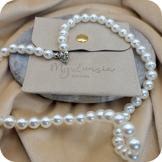 Pearl necklace